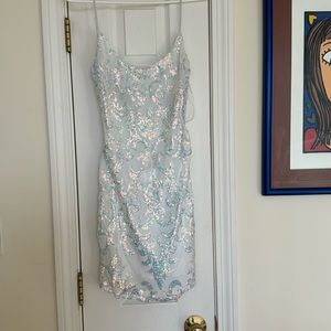 Brand new no tags white sequence dress sz Large